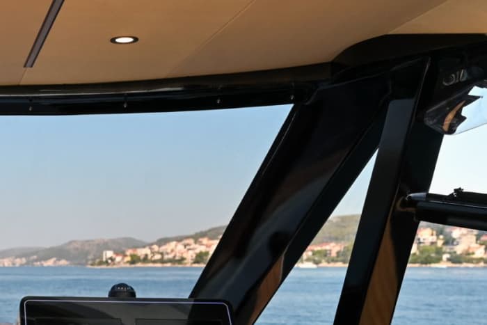 XP38 Adriatic Escape — Blue Lagoon & Island Discovery