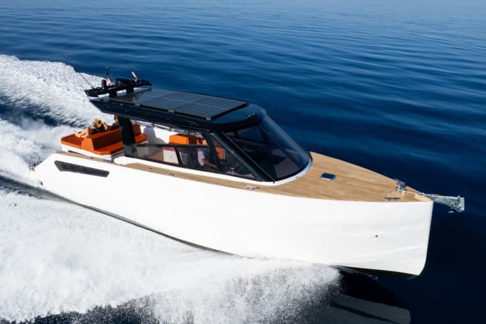 XP38 Adriatic Escape — Blue Lagoon & Island Discovery