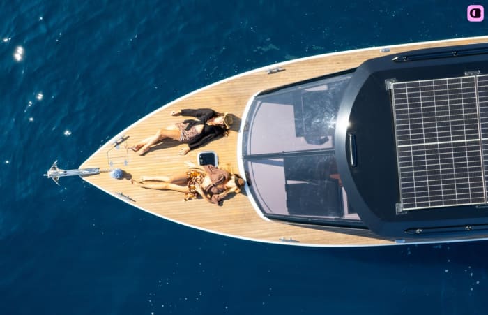 XP38 Adriatic Escape — Blue Lagoon & Island Discovery