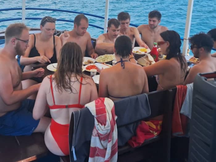 Pula: Private Sunset Dolphin Cruise with BBQ Dinner & Drinks