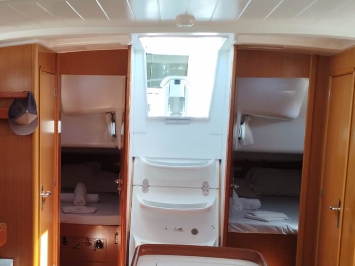 Full-day sailing trip between Procida and Ischia