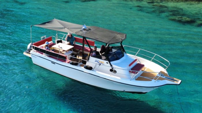 A Slow Afternoon at Sea – Theodorou Island & Menies Bay