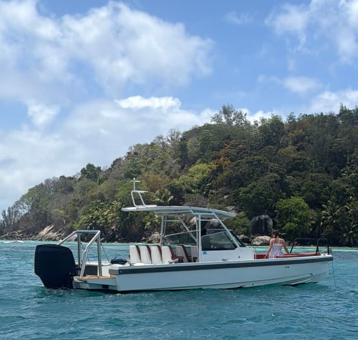 Full Day Charter , Explore the Seychelles aboard Aurora from Eden Island