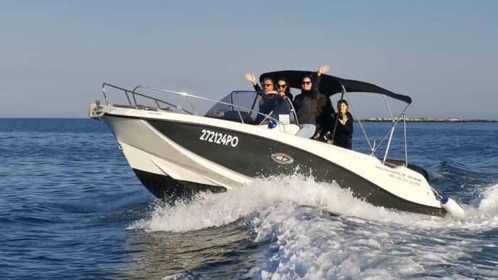 Explore the hidden bays of Poreč on a motorboat