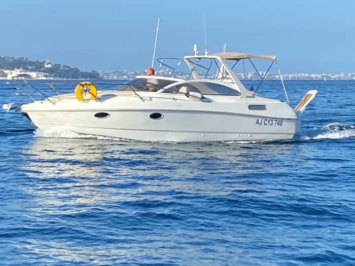 Discover Mandelieu-La Naples in a motorboat for 8h30