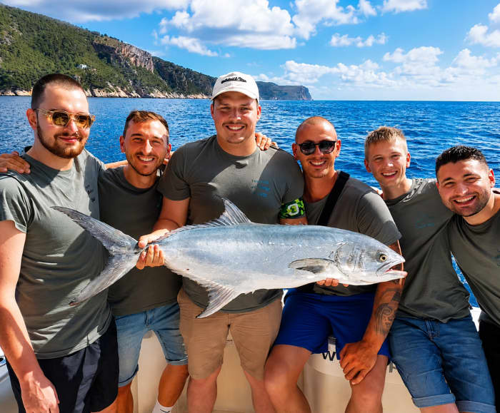 Deep Sea Fishing - The Great Challenge (8 Hours)