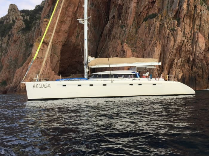 Passe 9 horas navegando em um catamarã ao redor de Porto-Vecchio.