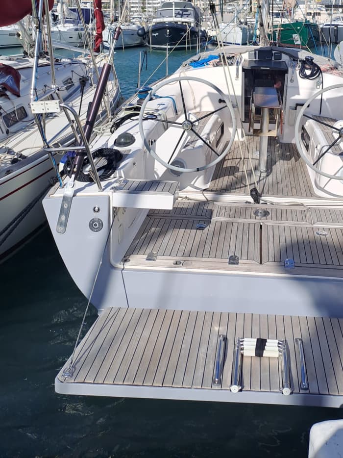 Private sailing trip around Palma Bay (4h) – coves, snorkeling and paddleboarding