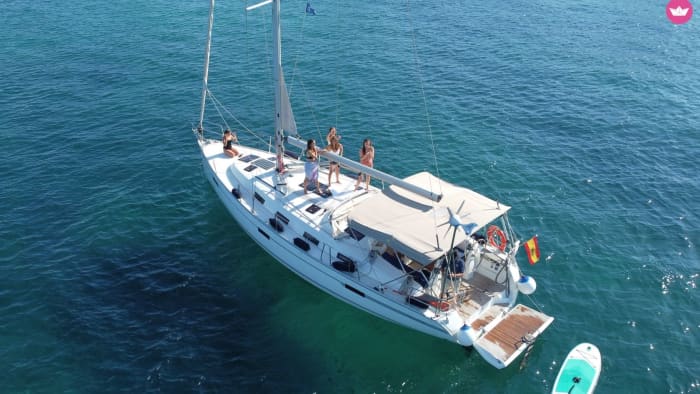 A full day exploring the beauty of Palma Bay