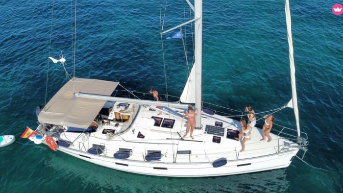 A full day exploring the beauty of Palma Bay
