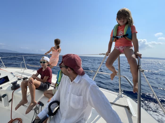 Unforgettable memories at sea: Spend 9h30 exploring Grimaud