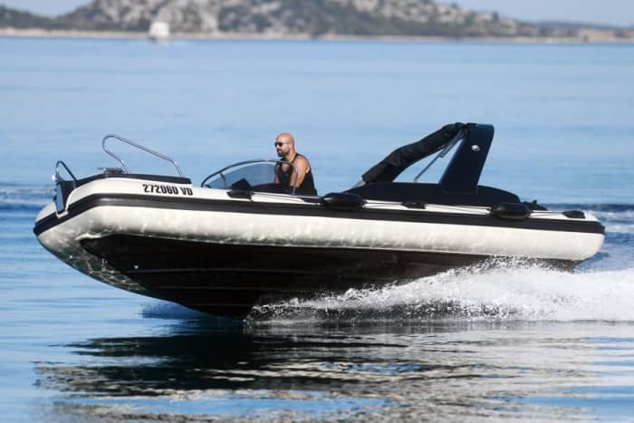 Ontdek Bol tijdens een dagtocht op een motorboot.