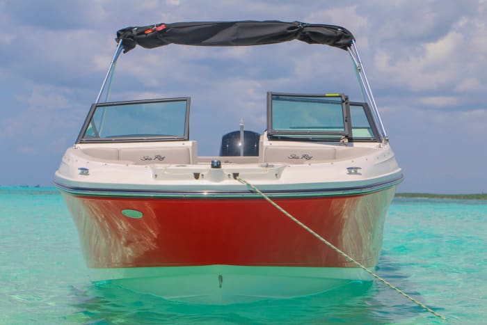 Verbringen Sie einen ganzen Tag auf einem Motorboot in Cozumel