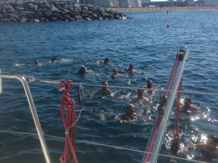 Der Rhythmus von Gijón: Unvergessliche Momente auf einem Katamaran