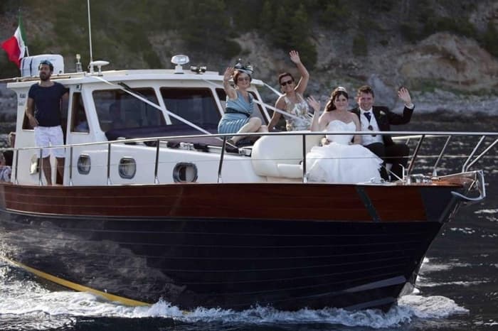 A day to discover Positano: the true Dolce Vita on a motorboat
