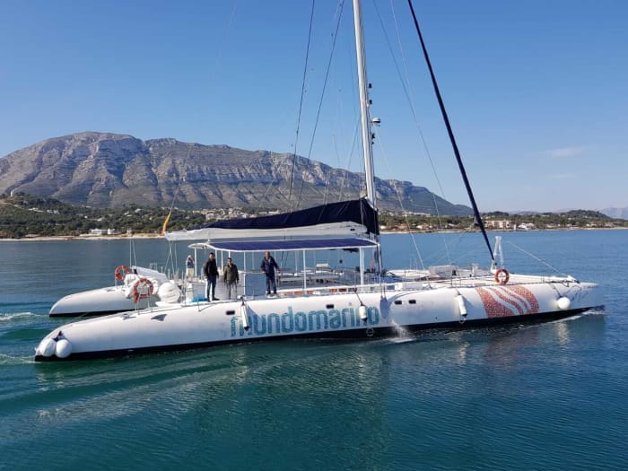 Passez 8h sur les eaux chaudes de Dénia