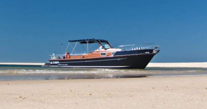 Vivre au rythme des vagues : une escapade d'une demi-journée à Arcachon à bord d'un bateau à moteur