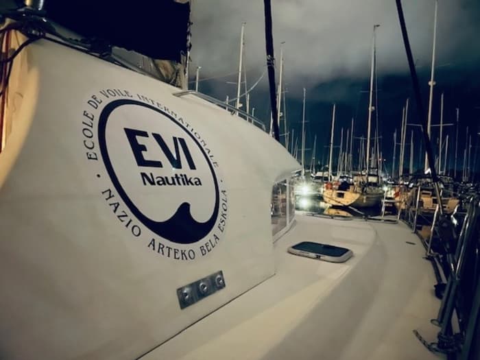 Full-day sailing experience on a catamaran in Hendaye