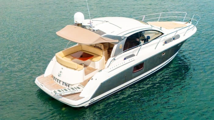 Your day in Sanremo: Rent a motorboat for a full day of discovery