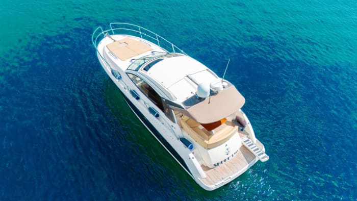 Your day in Sanremo: Rent a motorboat for a full day of discovery