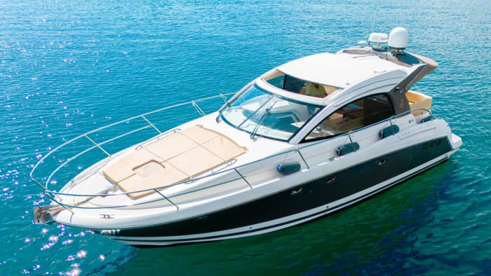 Your day in Sanremo: Rent a motorboat for a full day of discovery