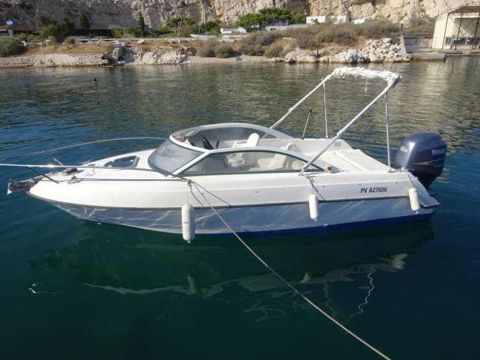Sea, Love & Sun: A full day of emotions on a motorboat