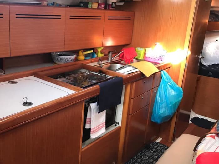 En dag att upptäcka Kap Miseno: Den sanna Dolce Vita på en segelbåt