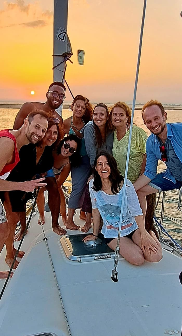 ⛵ Escape Day: sailing on a 12m sailboat in the bay, swimming 🐬
