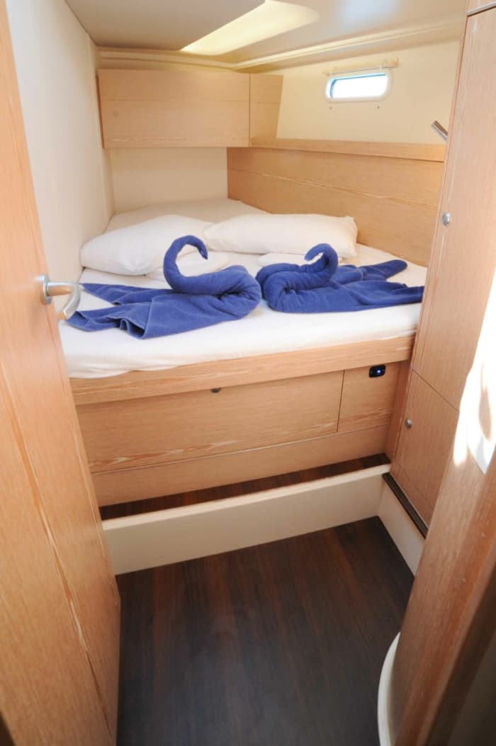 Full-Day Private Sailing Tour from Formentera – Discover Hidden Beaches and Crystal Waters