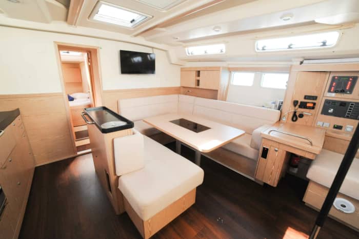 Full-Day Private Sailing Tour from Formentera – Discover Hidden Beaches and Crystal Waters