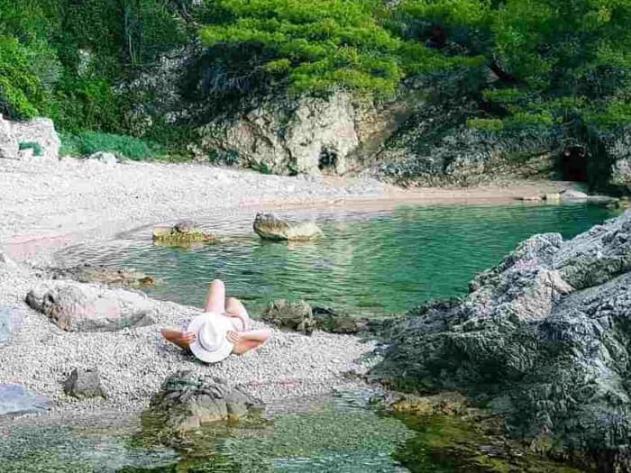 Dubrovnik escape: 4h of relaxation on a motorboat