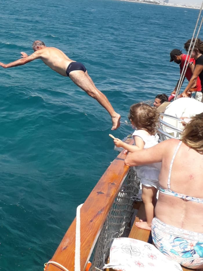 Make every moment count: A full day of sun around Larnaca on a sailboat