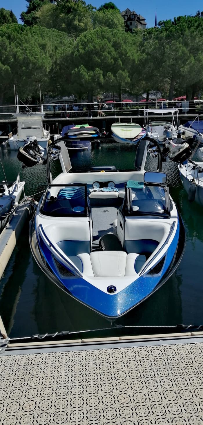 2h30 de sol alrededor de Thonon-les-Bains en lancha motora