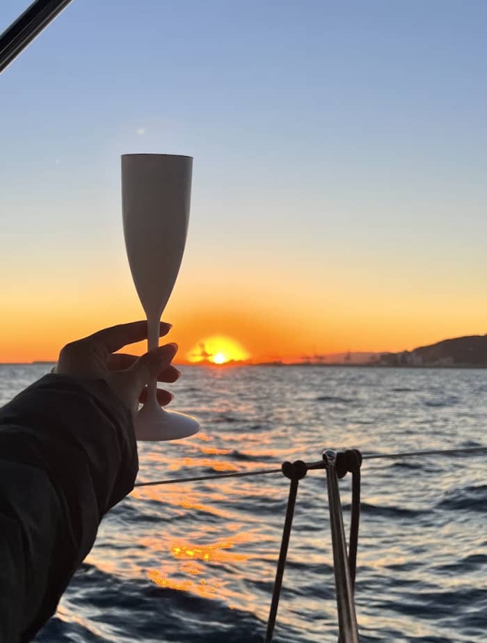 39€ - Shared sunset tour from Port Olimpic with Cava -  no aditional costs
