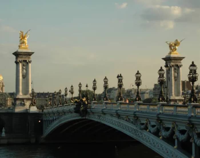 Escapade fluviale vers le pont Alexandre III - Paris