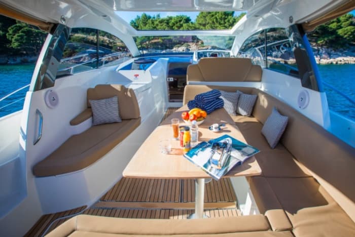 Dubrovnik to Split: Full-Day Coastal Boat Transfer with Stop in Korčula