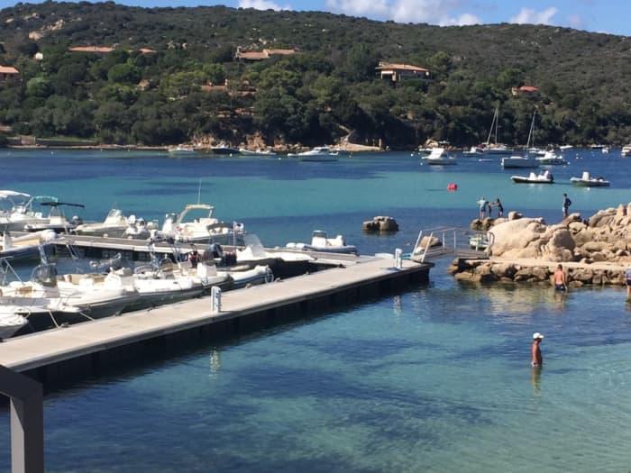 Una giornata magica a Bonifacio a bordo di un motoscafo.