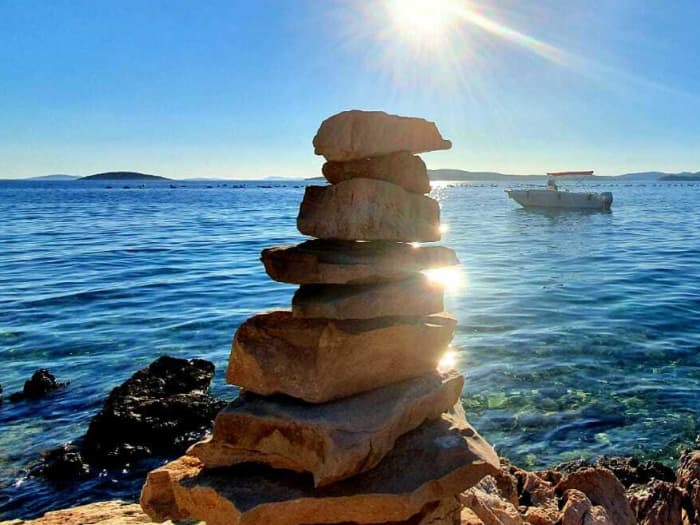 Goditi 9 ore a bordo di un motoscafo per esplorare Vodice