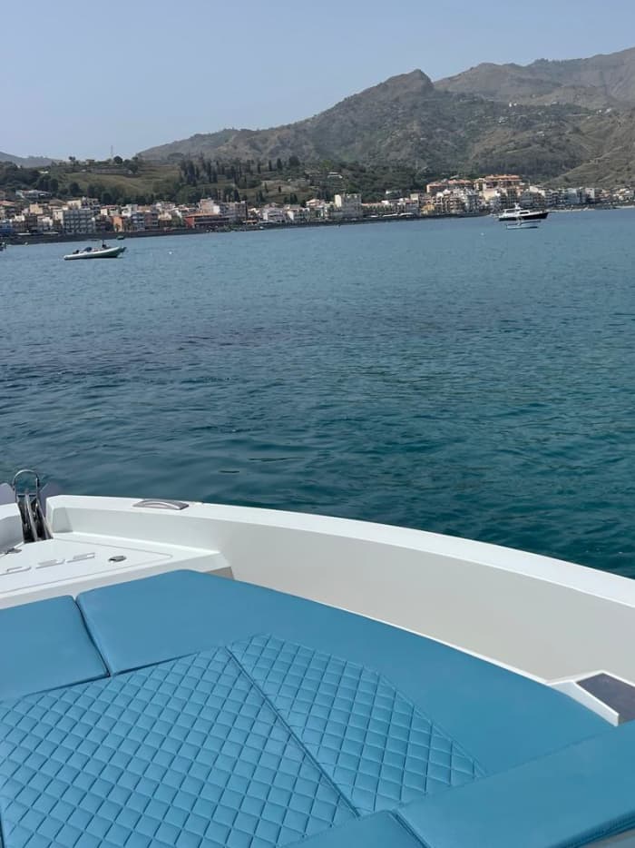 Halbtägige private Kreuzfahrt: Die schönsten Orte in Taormina