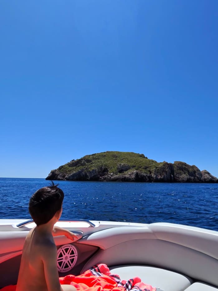 Private getaway in MasterCraft 280: Coves, snorkel and relax in Santa Ponça