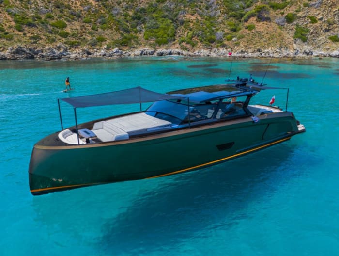 Tour en Yatch des plus belles plages entre Saint-Tropez et Monaco