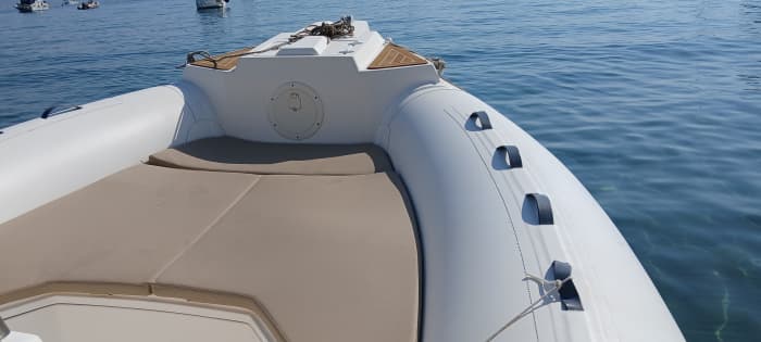 Explorez les joyaux cachés de l’île de Porquerolles pour une journée"Plus de passagers possibles à bord, sur demande."