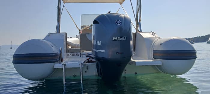Explorez les joyaux cachés de l’île de Porquerolles pour une journée"Plus de passagers possibles à bord, sur demande."