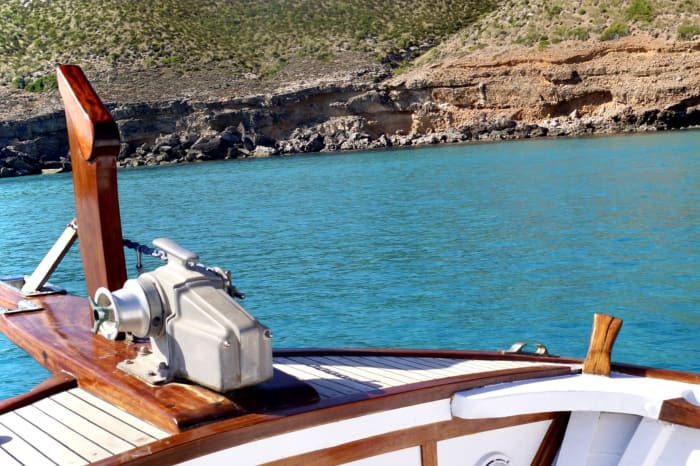 Your day in Mallorca: rent a motorboat for a full day of discoveries