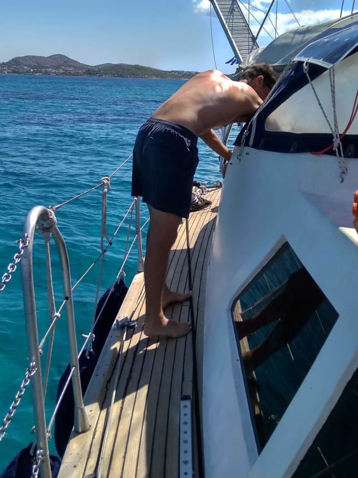Discover Palaio Faliro on a sailboat for a full day