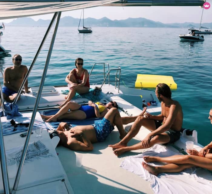 Mistrz olimpijski – Twój jednodniowy rejs katamaranem po najpiękniejszych plażach Saint-Tropez