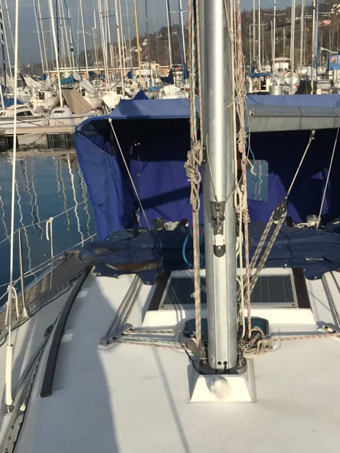Een dagtocht zeilen in Genève op een zeilboot.