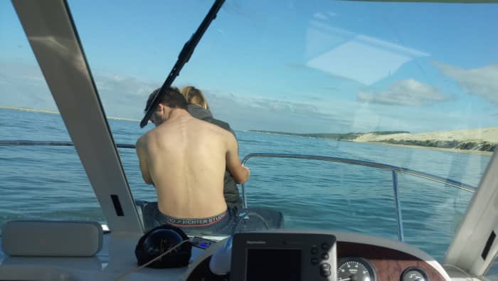 Your day in Arcachon: Rent a motorboat for a boat trip to discover the Bay