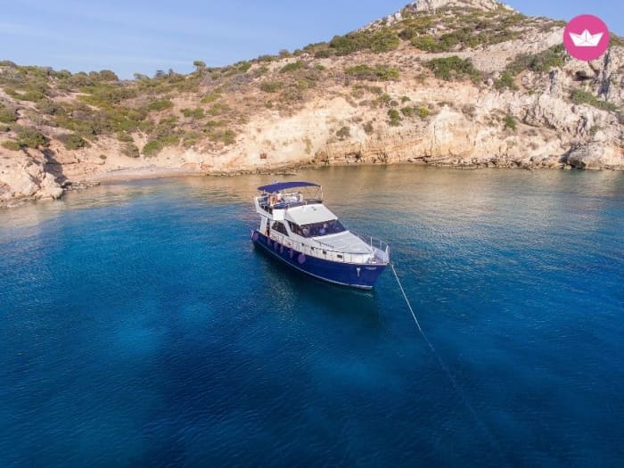 Half Day Private Cruise in Athens Riviera - Islet with Turquoise waters