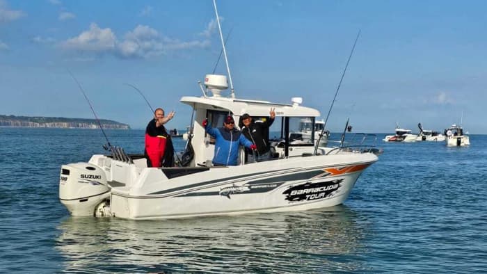 Your day in Dieppe: Rent a motorboat for a full day of discovery